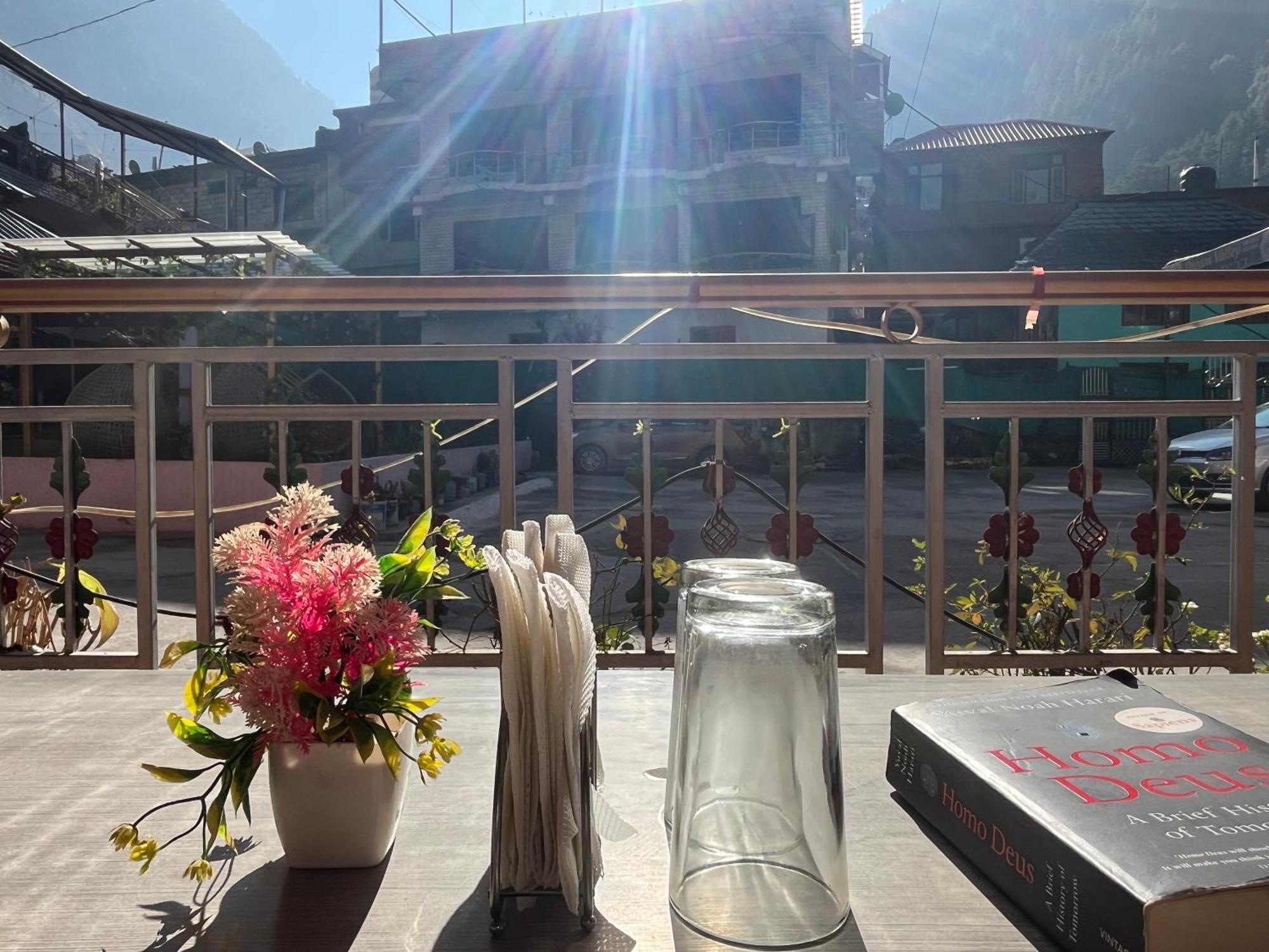 Hotel Brownie River View Kasol Ngoại thất bức ảnh