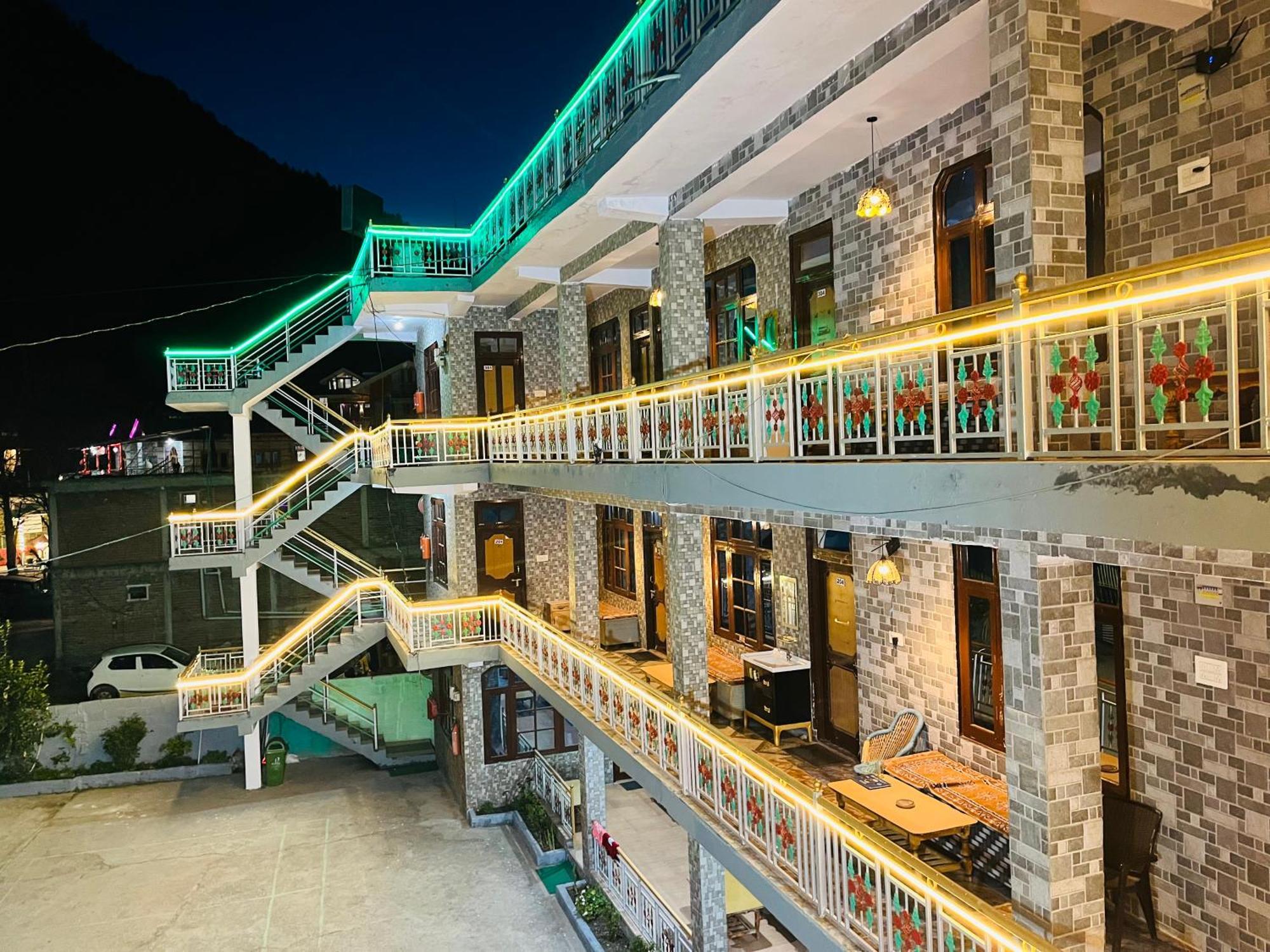 Hotel Brownie River View Kasol Ngoại thất bức ảnh