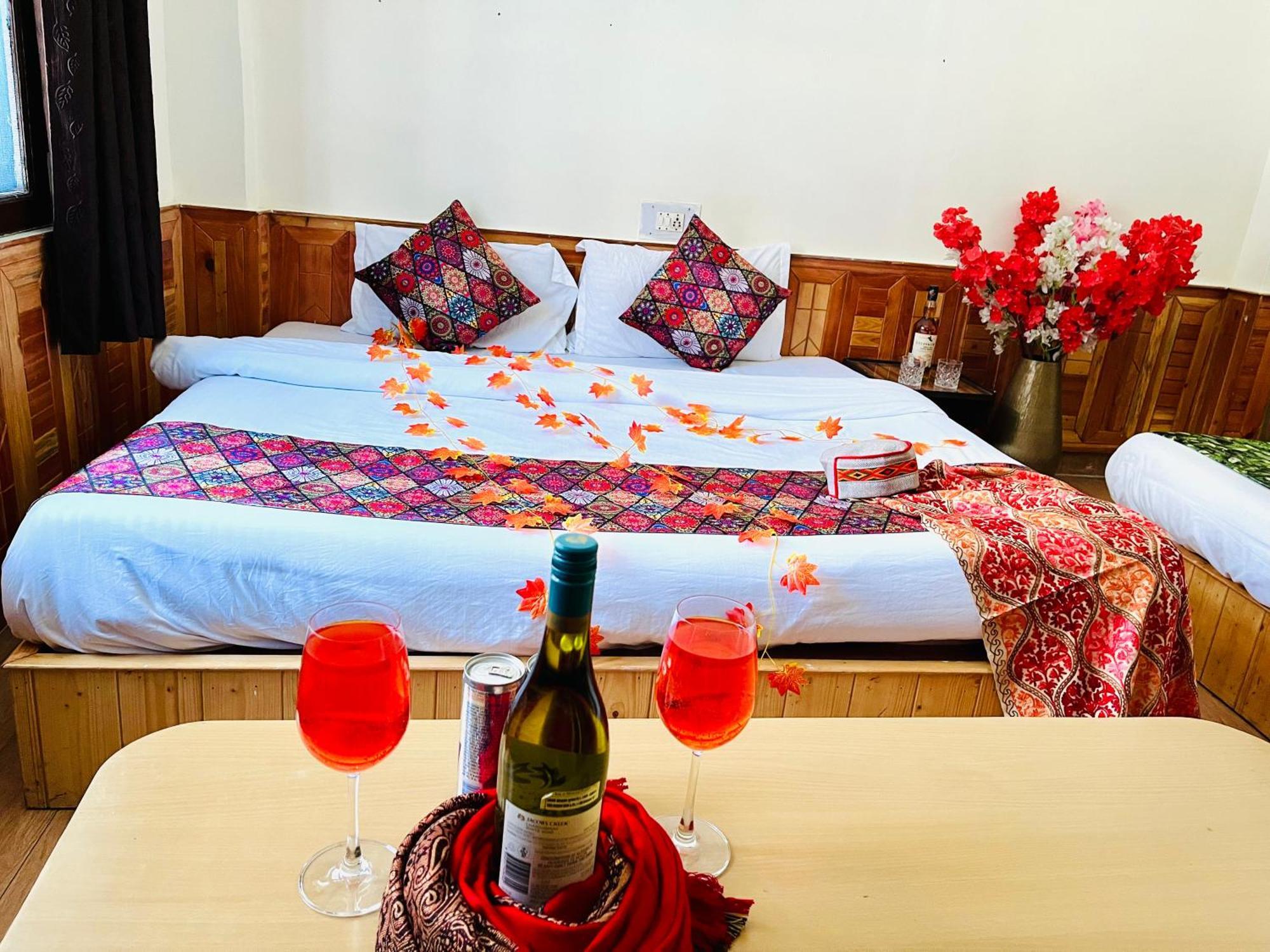 Hotel Brownie River View Kasol Ngoại thất bức ảnh