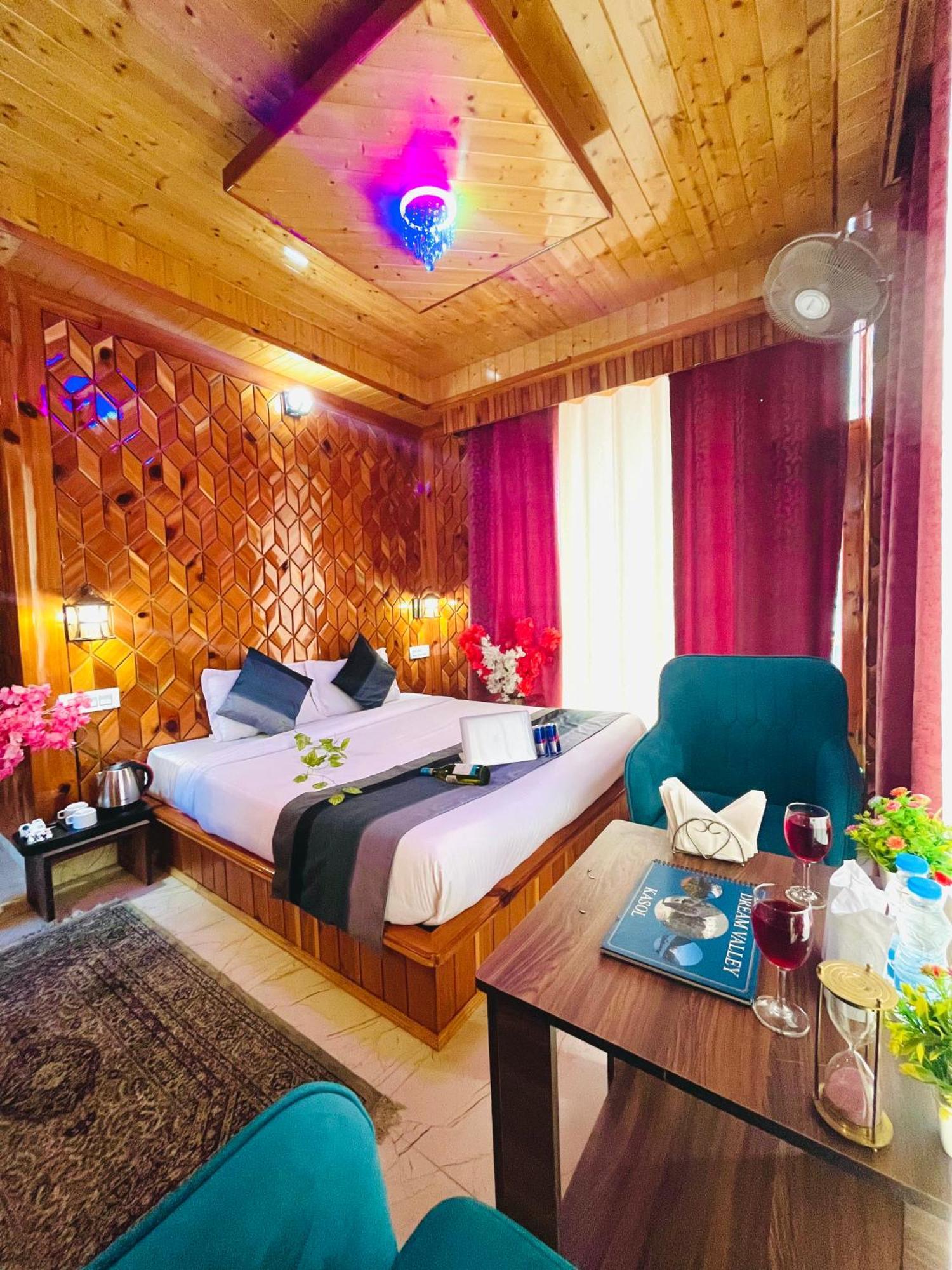 Hotel Brownie River View Kasol Ngoại thất bức ảnh