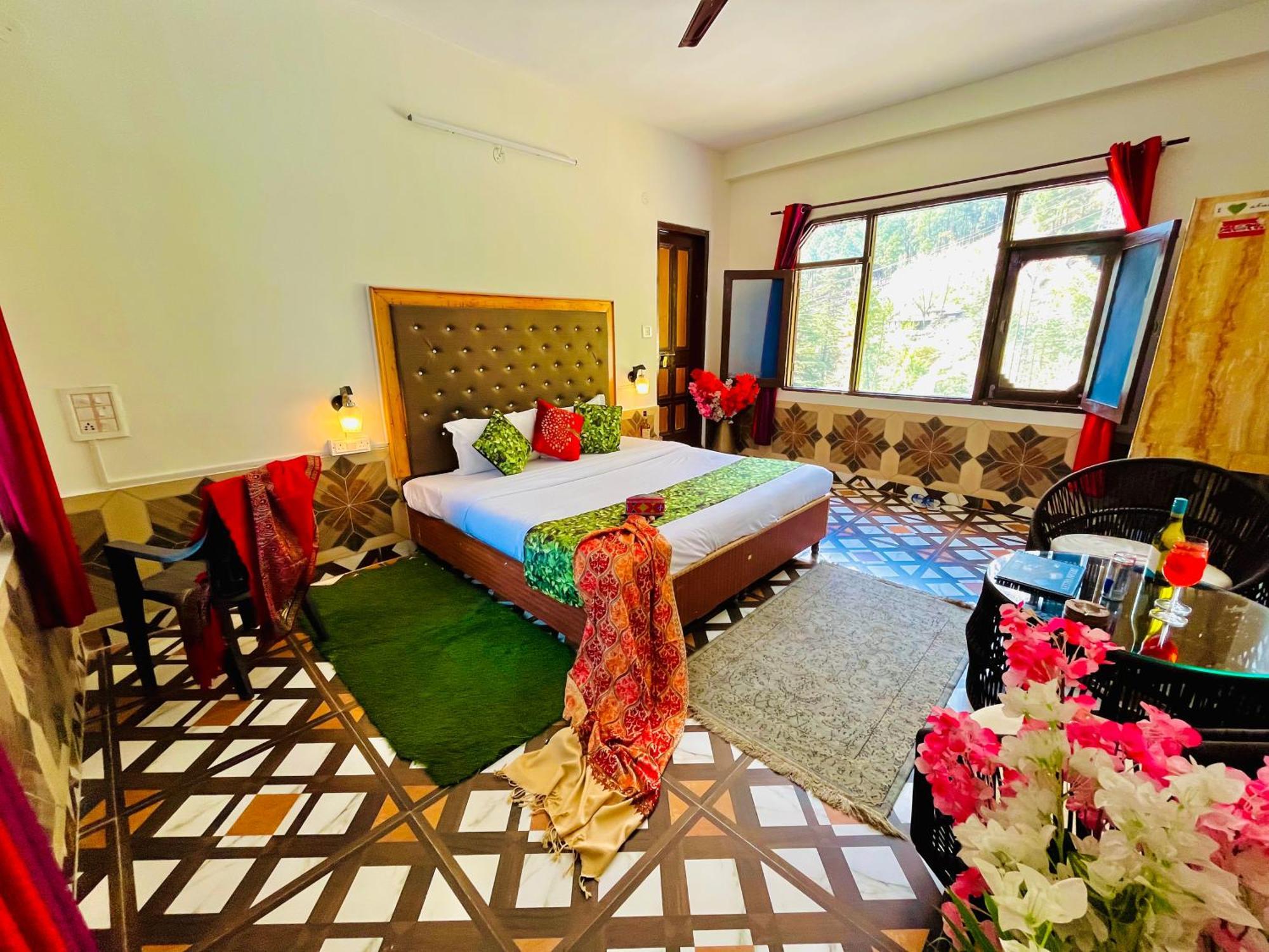 Hotel Brownie River View Kasol Ngoại thất bức ảnh